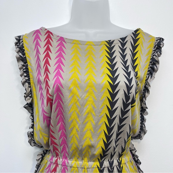 Marc by Marc Jacobs Chevron Stripe Ruffle Dress Colorful Sleeveless Size XS - Picture 3 of 10